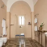 Casa A Corte, Villa *