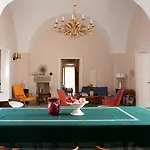 Casa A Corte, Villa
