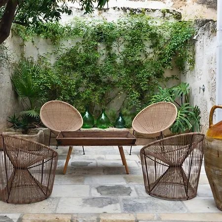 Casa A Corte, * Nardò